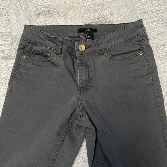 H&M Grey Pants - Dress Pant Jean Jegging - Picture 3 of 7